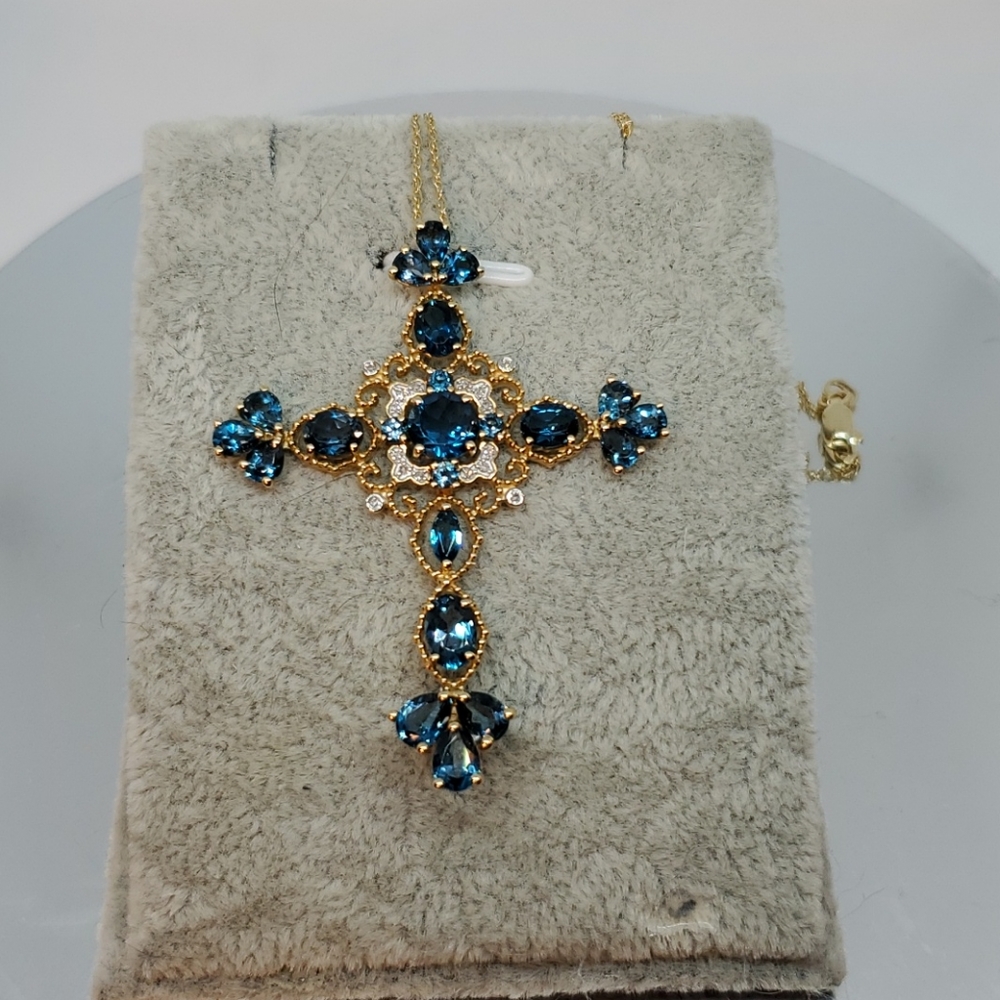 14kt. London BlueTopazCross w/diamond accent